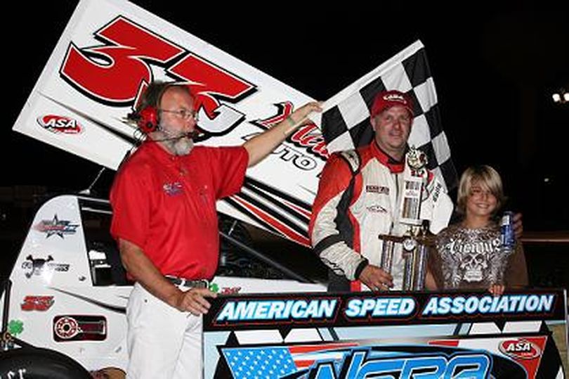 Jeff Montgomery (c), who picked up a win in the NSRA's second race of 2009, will be a strong challenger for the ASA NSRA 2009 season championship. (Photo courtesy of NSRA) (The Spokesman-Review)