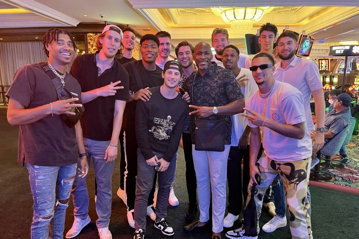 Former Gonzaga players and current GU assistant Roger Powell pose for a photo at Park MGM Las Vegas on July 8.  (Courtesy/Jared Hertz)
