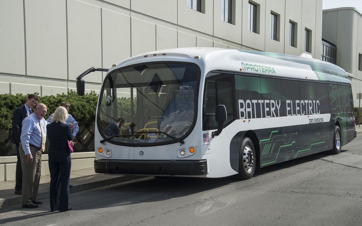 Sta Officials View Company’s Latest Electric Bus Model 