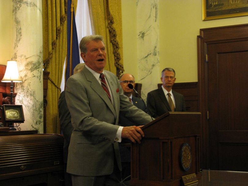 Gov. Butch Otter addresses reporters on Thursday (Betsy Russell)