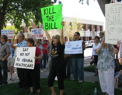 Protesters heckle speakers at a Boise health care reform rally Wednesday. A Boise man said he put the word out as part of Fox TV news personality Glenn Beck’s “9/12 Project.” (BETSY Z. RUSSELL / The Spokesman-Review)