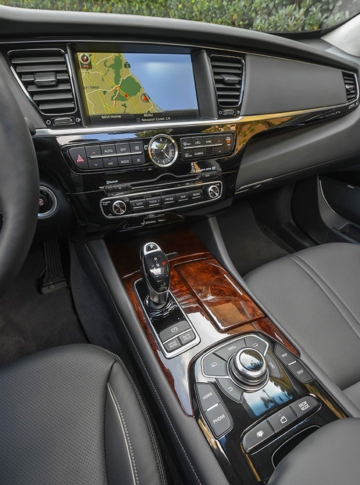 Kia’s UVO connectivity system adds a Luxury Services feature that enables remote start/stop, remote climate control and remote lock/unlock. Curfew, Speed and Geofence settings are now standard.  (Kia)