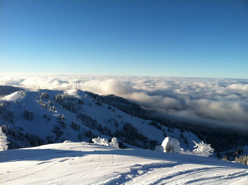 Winter inversion fills the Treasure Valley with fog, while above, at Bogus Basin, there are clear, blue skies and sunshine on Tuesday morning (Betsy Russell)