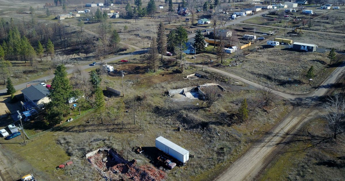200-acre fire near Malden prompts evacuations on Saturday afternoon