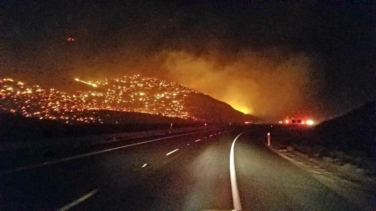 The Ryegrass Coulee fire grew quickly Monday night, forcing the evacuation of Vantage and closing Interstate 90 in both directions. (Kittitas County Fire District 7 / Courtesy photo)