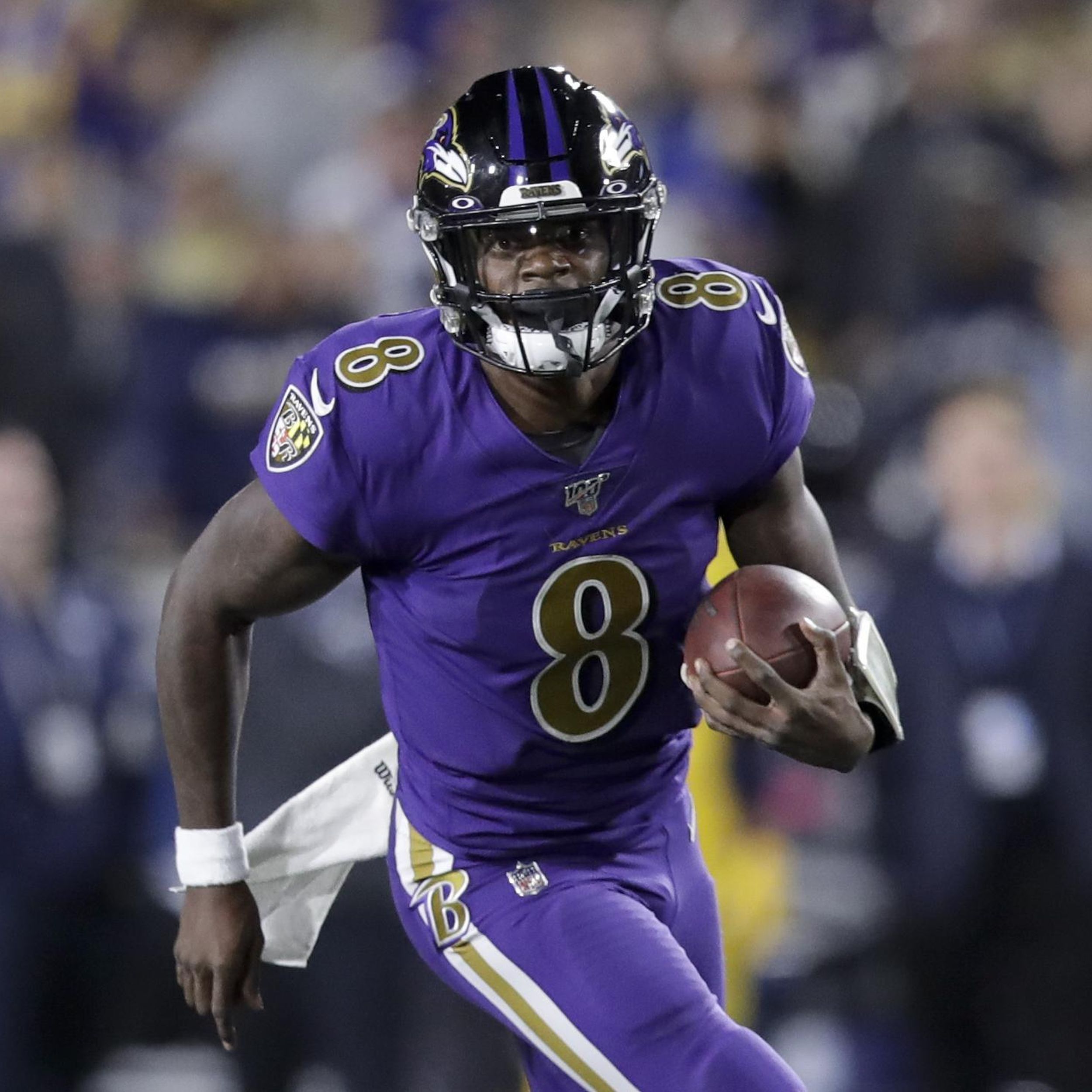 Ravens rout Rams 45-6 as Lamar Jackson throws 5 TD passes