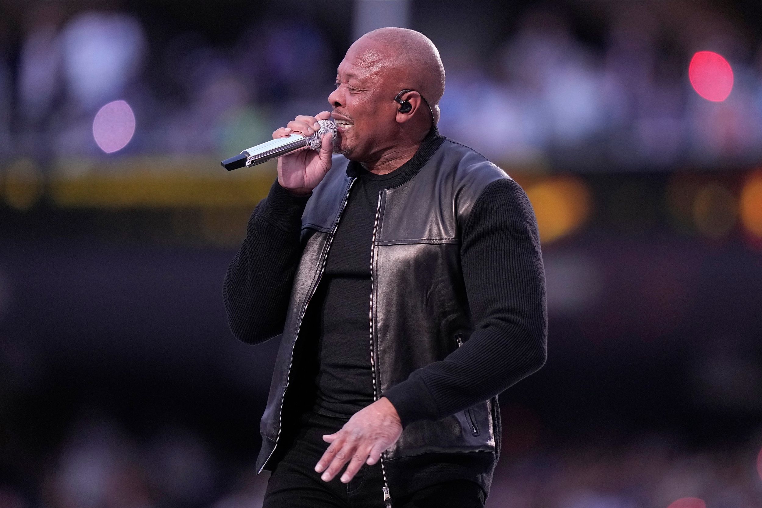 Pepsi Super Bowl Halftime Show review: Dre, Snoop and friends deliver epic  performances