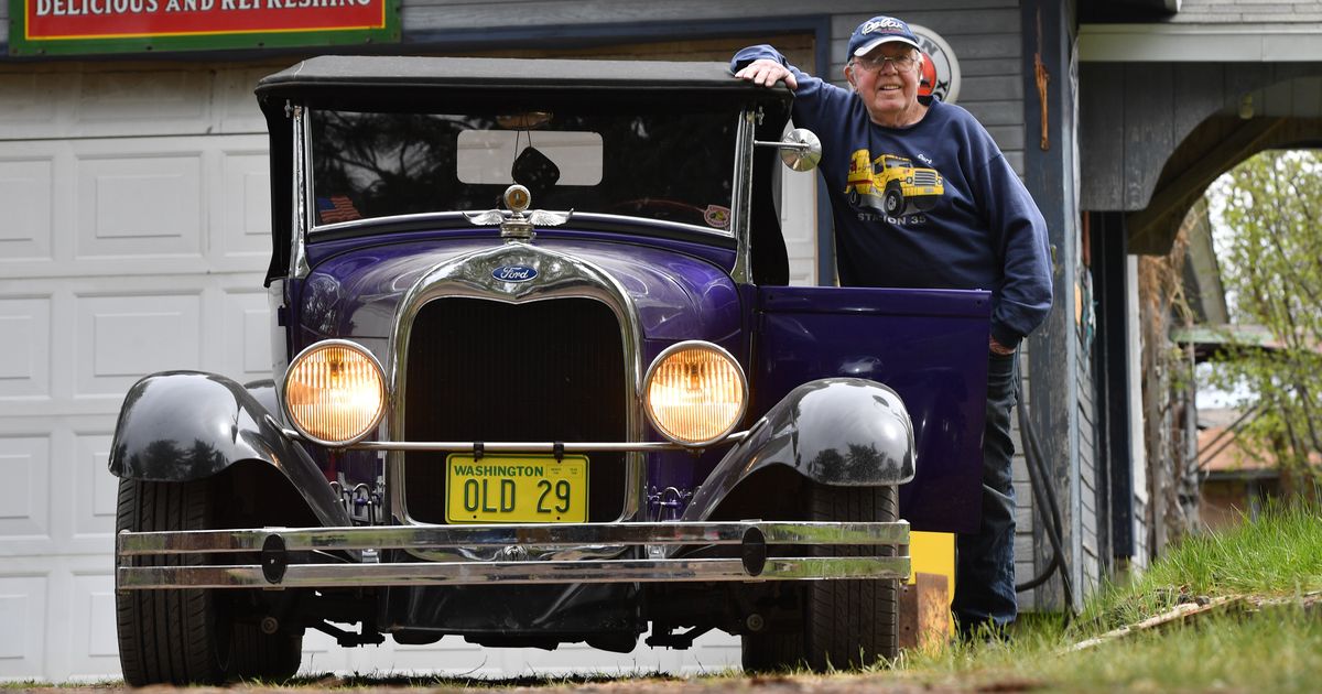 1929 Model A Roadster travels through time: Curt Hanson towed car to
