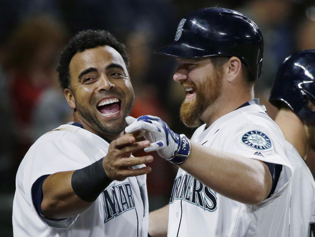 Mariners hit five homers, two by Zunino in his return, in 126 win over