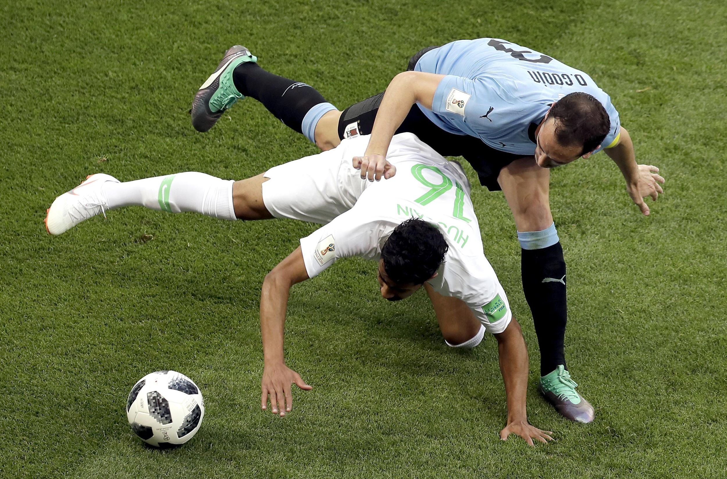 Luis Suarez makes history with winner over Saudi Arabia as Uruguay