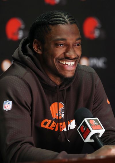 Browns quarterback Robert Griffin III wants to put the past behind him and become a leader in Cleveland. (Ron Schwane / Associated Press)