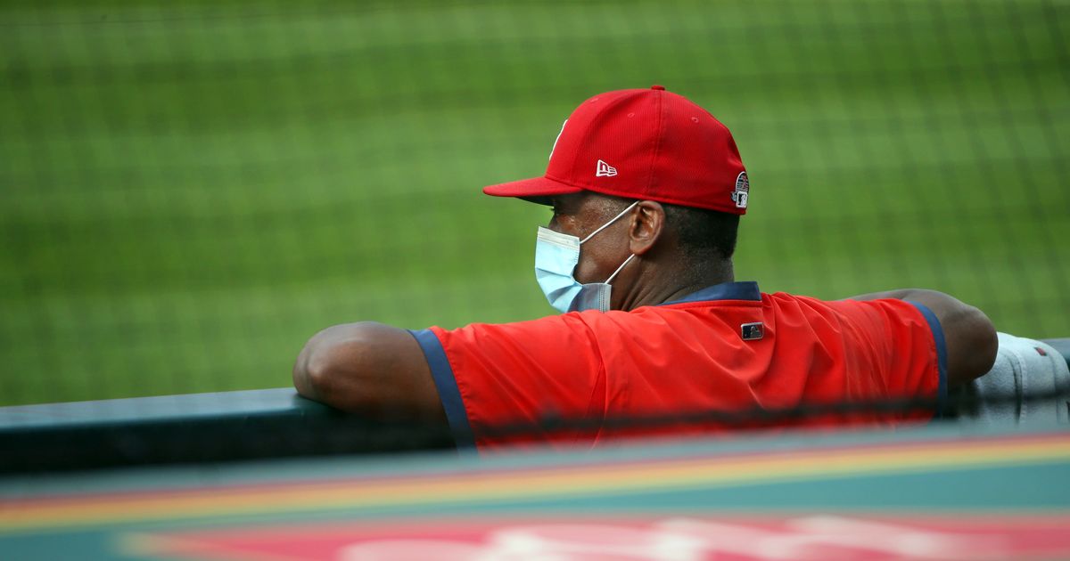 Cardinals coach Willie McGee, concerned about family and health, opts out  of season