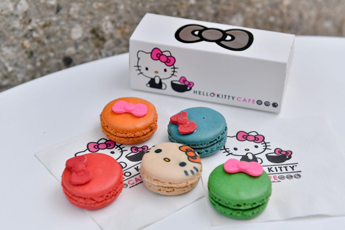 Hello Kitty Cafe - My Melody macarons have arrived at the Hello