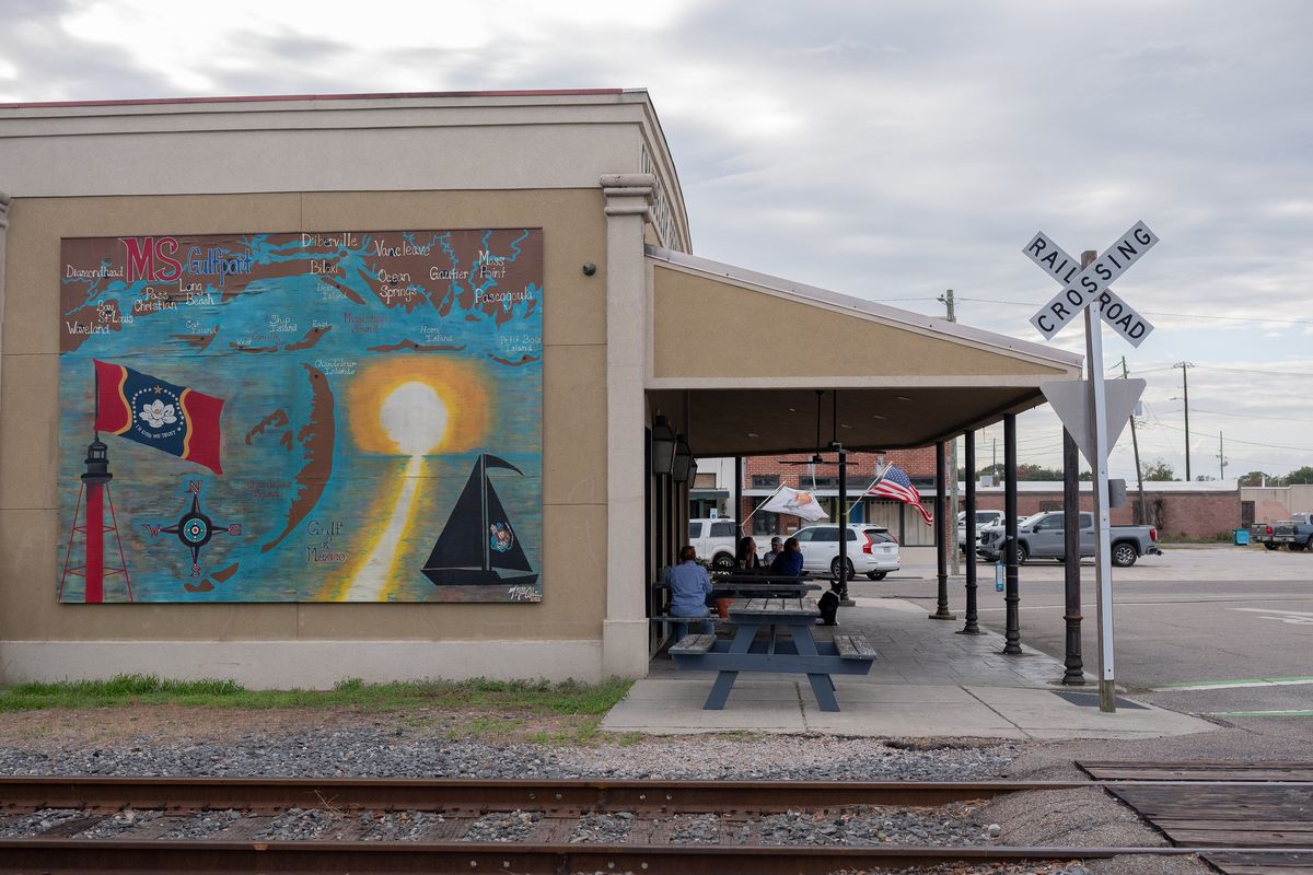 Chandeleur Island Brewing Company, which sits within a few feet of another rail track, in Gulfport, Miss., on Nov. 21, 2025. The new Mardi Gras Service runs from New Orleans to Mobile, Ala., and lets visitors explore the Gulf Coast’s pleasantly walkable waterfront towns without a car. (New York Times)