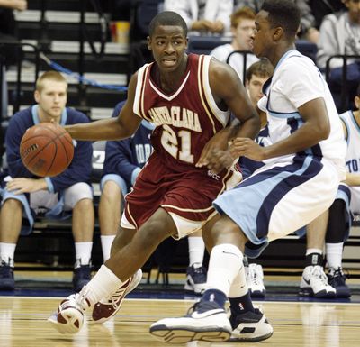 Kevin Foster has sparked Santa Clara since becoming the starting point guard.  (Associated Press / The Spokesman-Review)