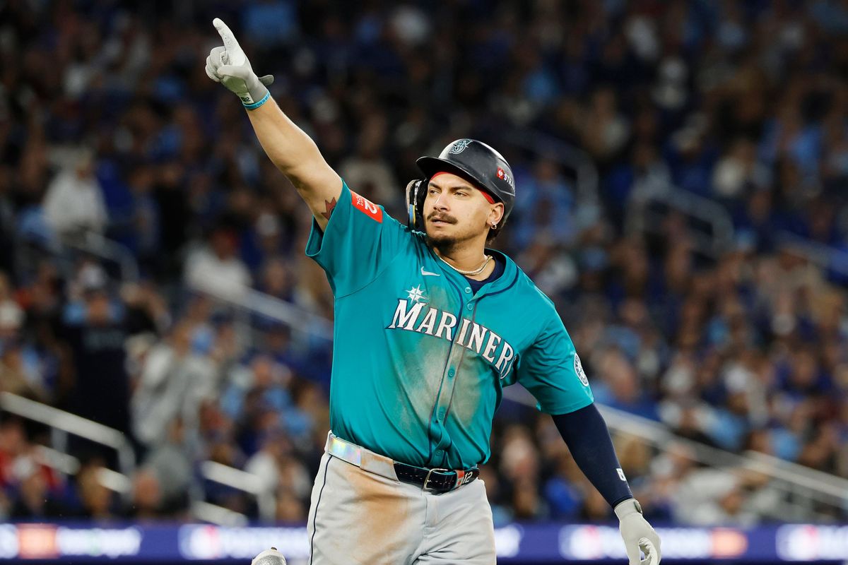 The Mariners' anchor at first: How Josh Naylor got Seattle's successful  offseason started early