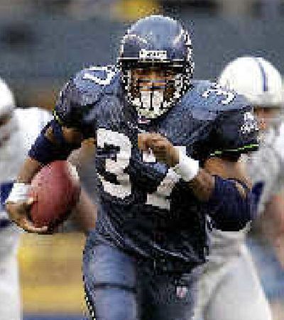 
Shaun Alexander agreed to an eight-year, $62-million deal. 
 (Associated Press / The Spokesman-Review)