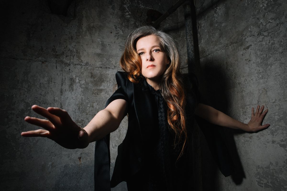 Neko Case  (Ebru Yildiz)