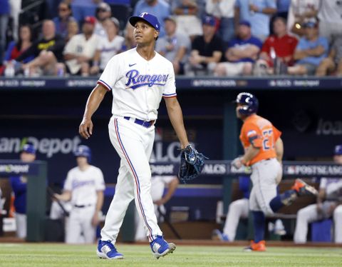 Dodgers top Rangers in extras following bench-clearing brawl