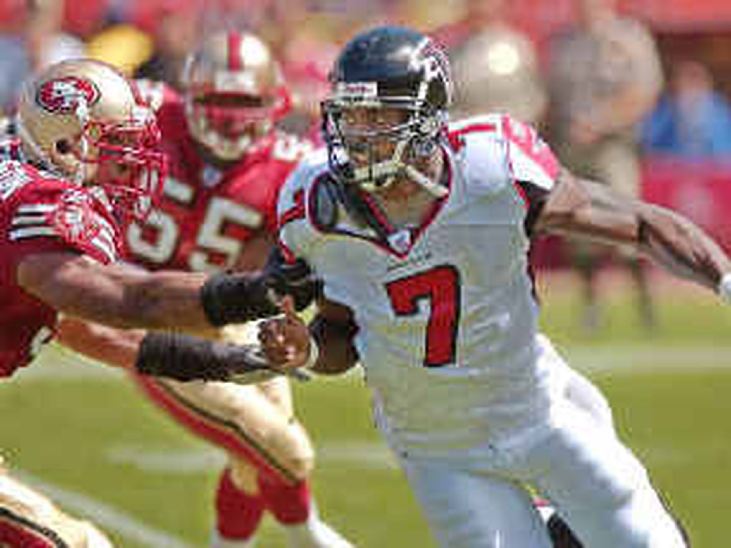 With Vick and New Blocking, Falcons Are Off and Running - The New