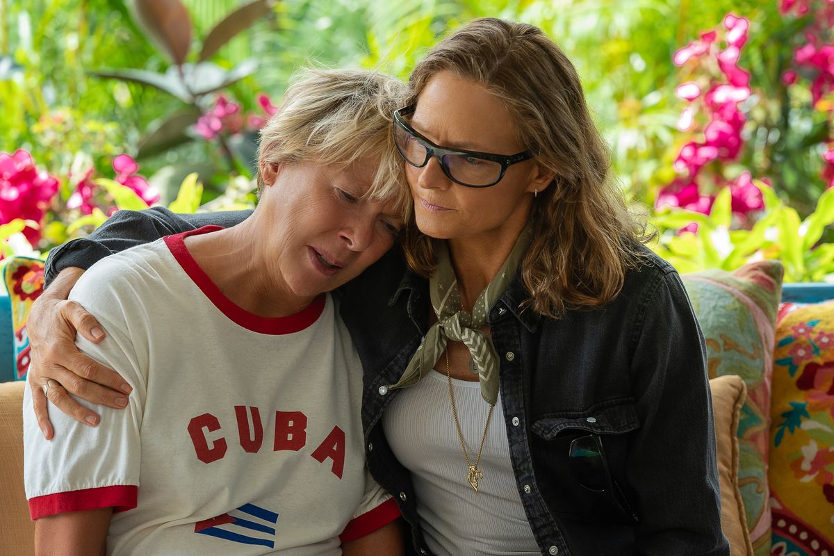 Annette Bening, left, as Diana Nyad and Jodie Foster as Bonnie Stoll in "Nyad."  (Netflix)