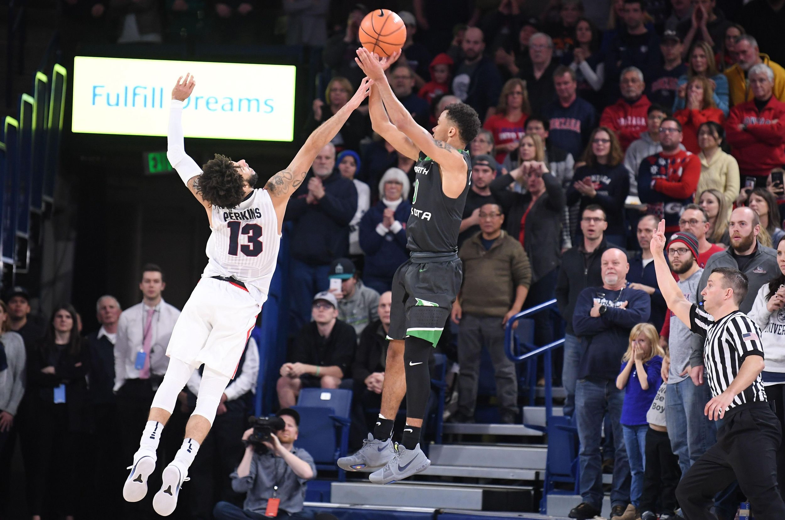 Geno Crandall completes school work, joins Gonzaga basketball team ...