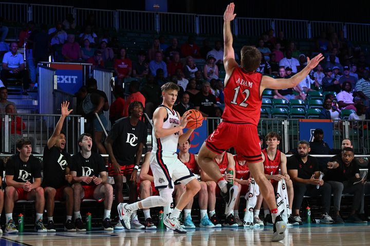 Buzzer Breakdown: Ben Gregg Scores Career-high 24 In Gonzaga's Rout ...