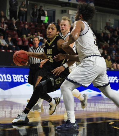 Idaho’s Trevon Allen drives against Montana State’s Tyler Hall on Wednesday in a Big Sky Conference Tourament first-round game at CenturyLink Arena in Boise. (Courtesy / Skyline Sports)