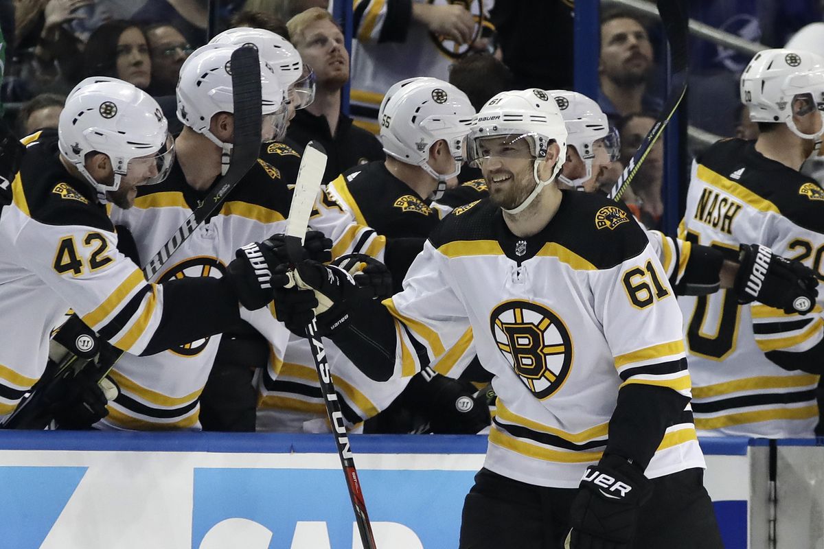 Boston Bruins left wing Rick Nash (61) celebrates with the bench after his goal against the Tampa Bay Lightning during the second period of Game 1 of an NHL second-round hockey playoff series Saturday, April 28, 2018, in Tampa, Fla. (Chris O’Meara / Associated Press)