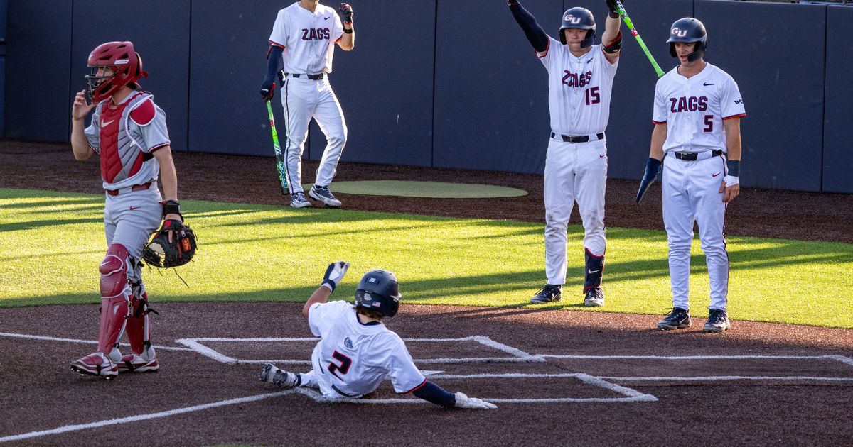 Gonzaga offense ignites with seven-run inning to rally past Washington State 10-5
