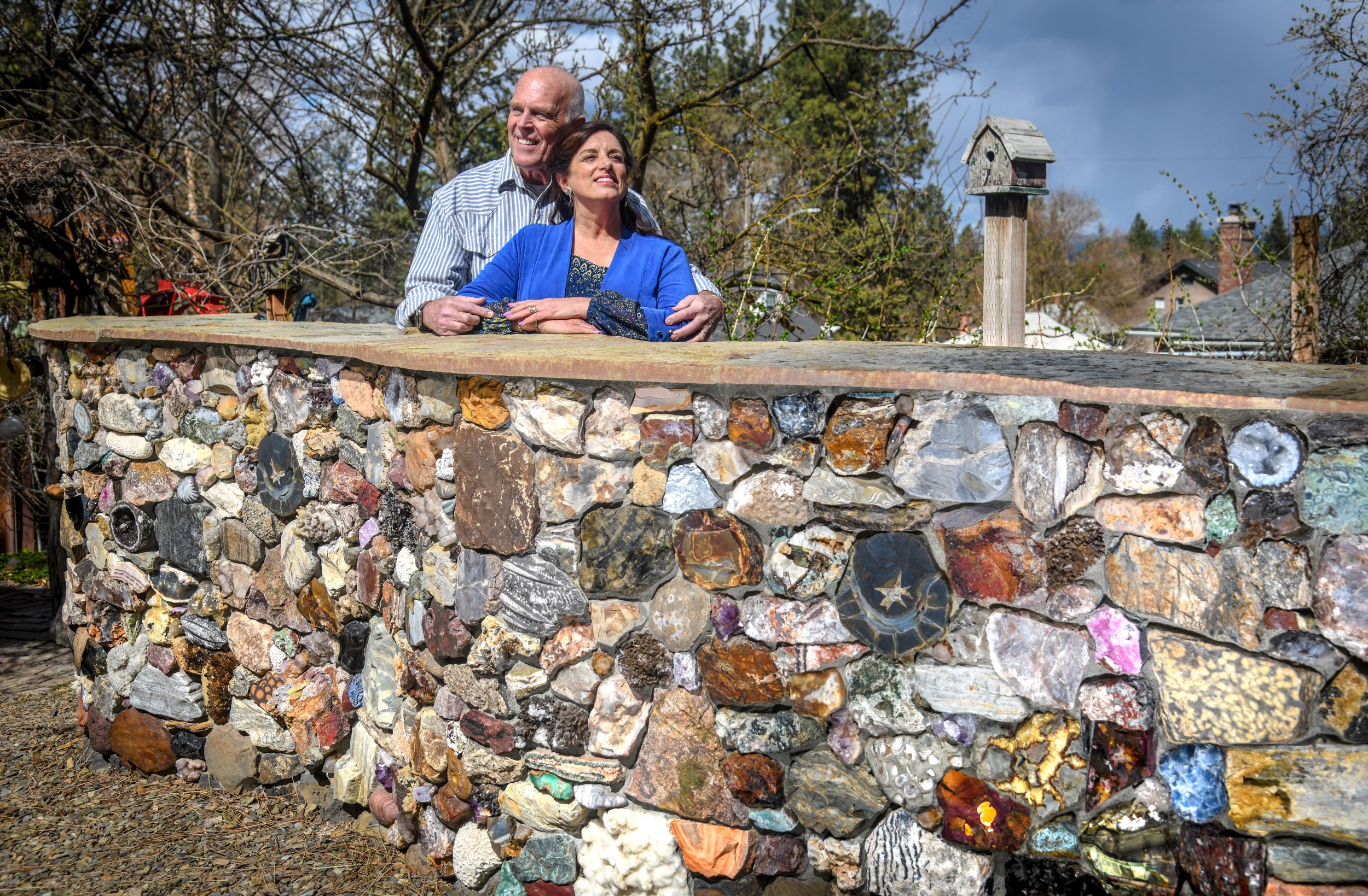 Pandemic projects: Creating wall art: Rockhounds build backyard 'sculpture'  from rock collection