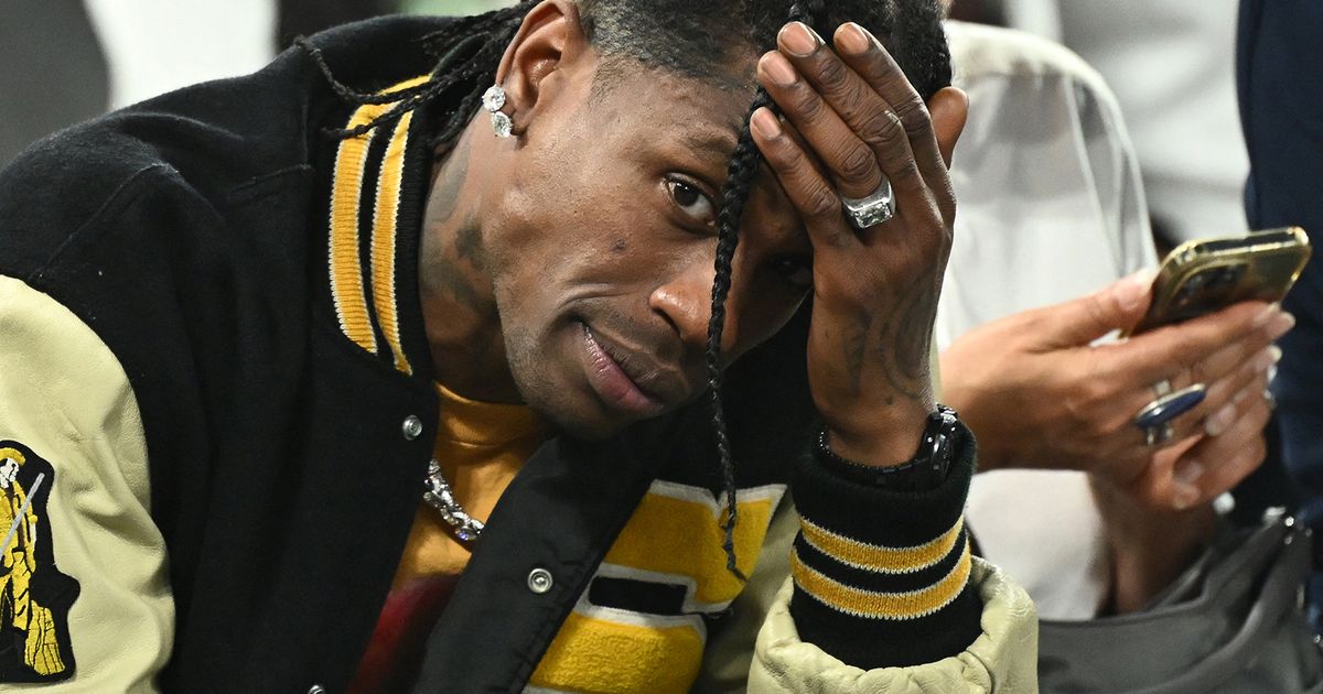 Travis Scott Arrested In Paris After Fight With His Bodyguard, Hotel ...