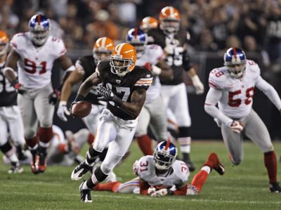 Browns wide receiver Braylon Edwards had a career night – 154 yards and a TD on five catches.  (Associated Press / The Spokesman-Review)