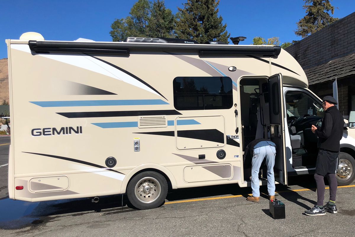 New coach batteries are installed in Ketchum, Idaho.  (Leslie Kelly)