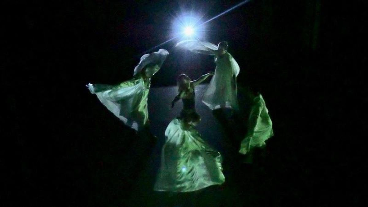 In “Immersion,” by Irish filmmaker Deirdre O’Toole, the artist collaborated with dancers from Gonzaga University’s Theater and Dance department to create a 360-degree immersive video exploring a near-drowning experience