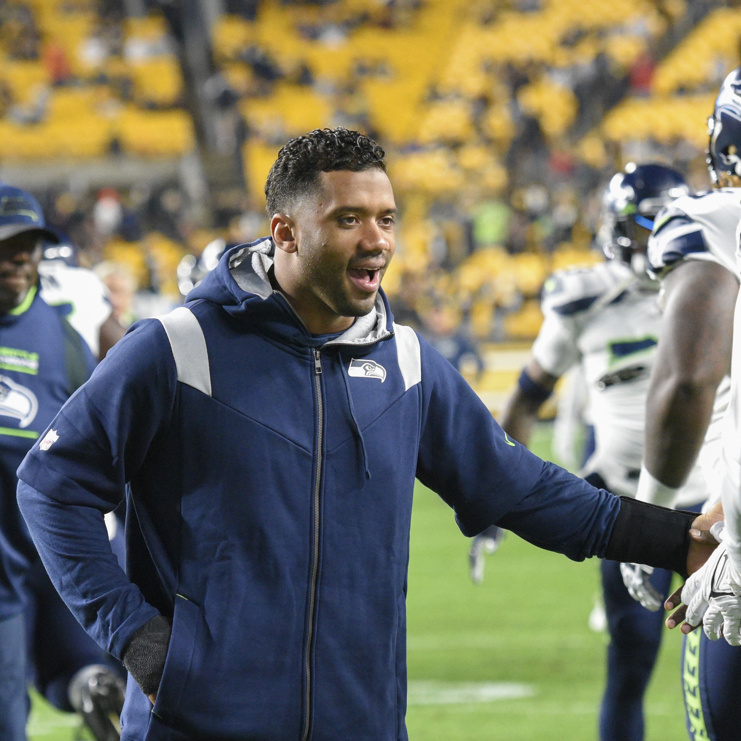 Seahawks QB Russell Wilson 'making progress' in his recovery from finger  surgery, Pete Carroll says