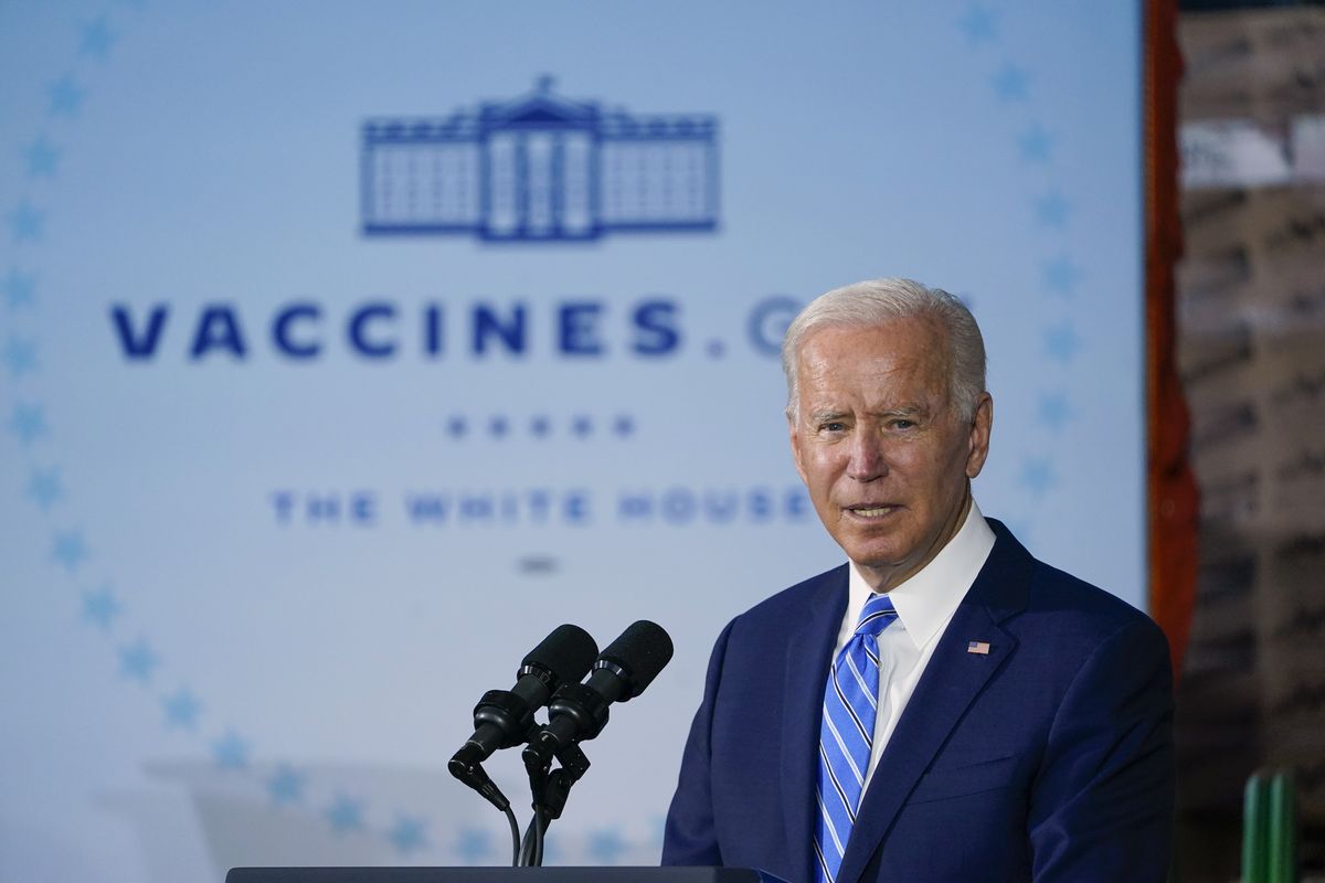 President Joe Biden speaks about COVID-19 vaccinations after touring a Clayco Corporation construction site for a Microsoft data center in Elk Grove Village, Ill., Thursday, Oct. 7, 2021.  (Susan Walsh)