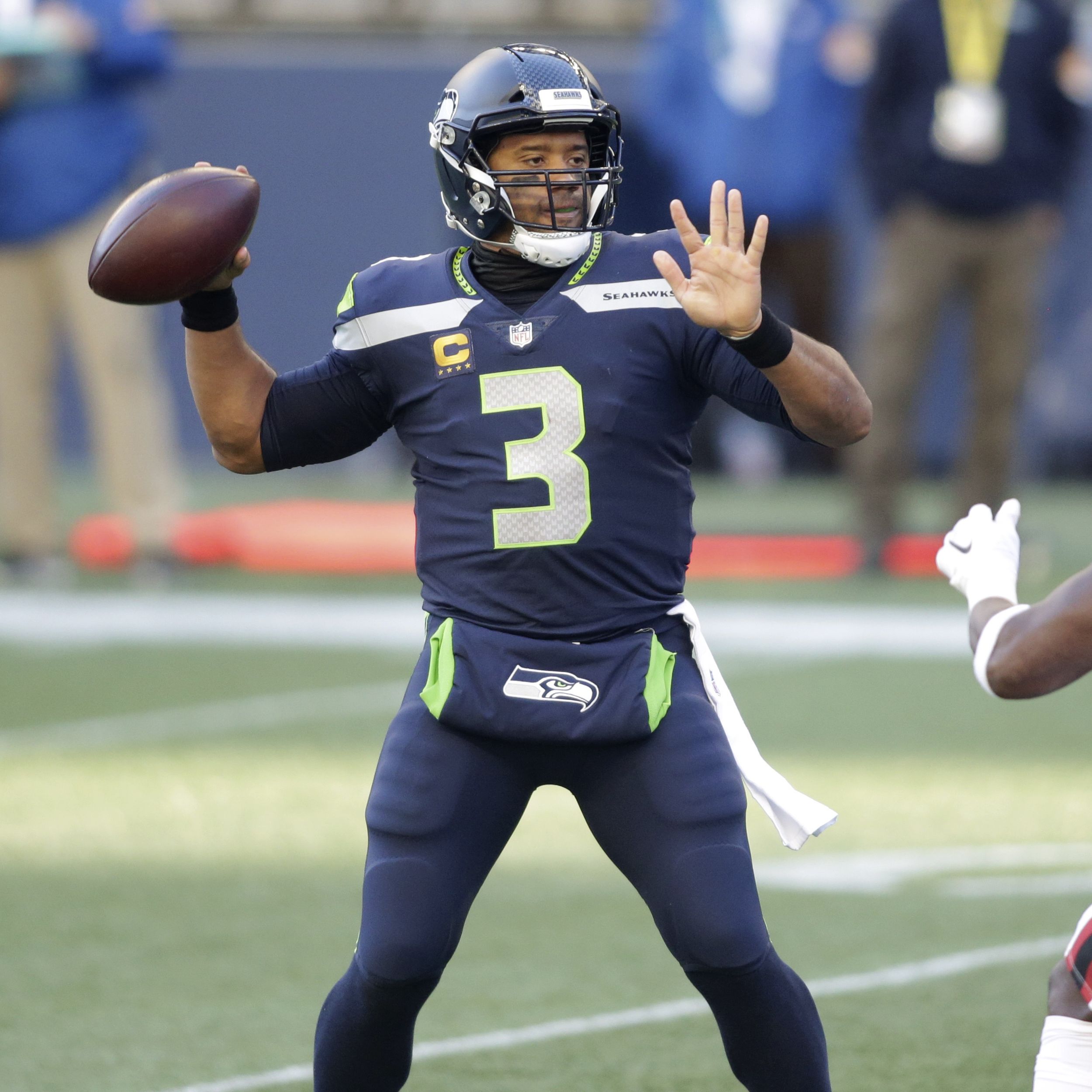 Big days from Wilson, Metcalf lead Seahawks past 49ers 37-27