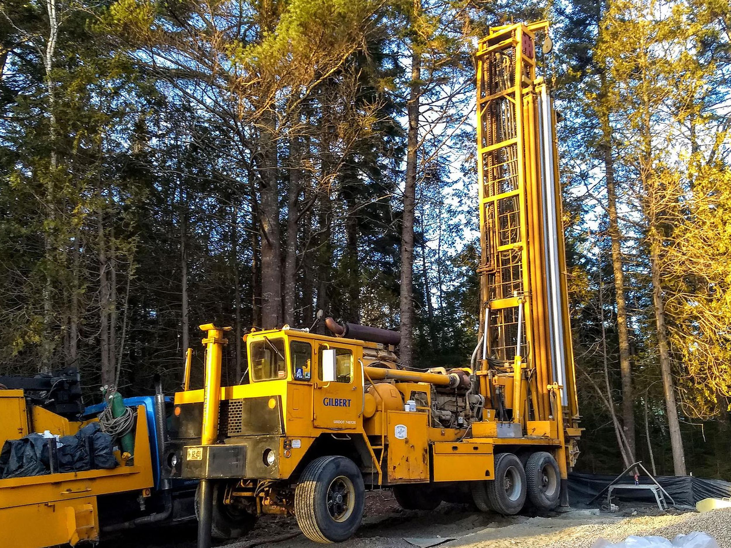 water well drilling rig for rent near me