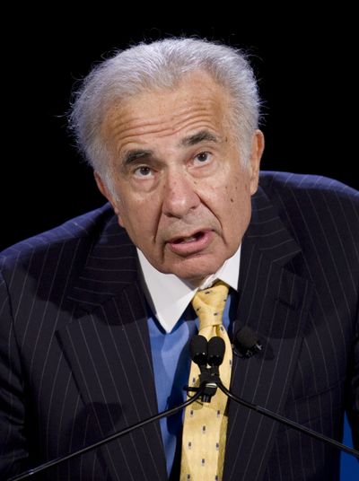 Activist investor Carl Icahn speaks at the World Business Forum in New York in February 2010. (Associated Press)