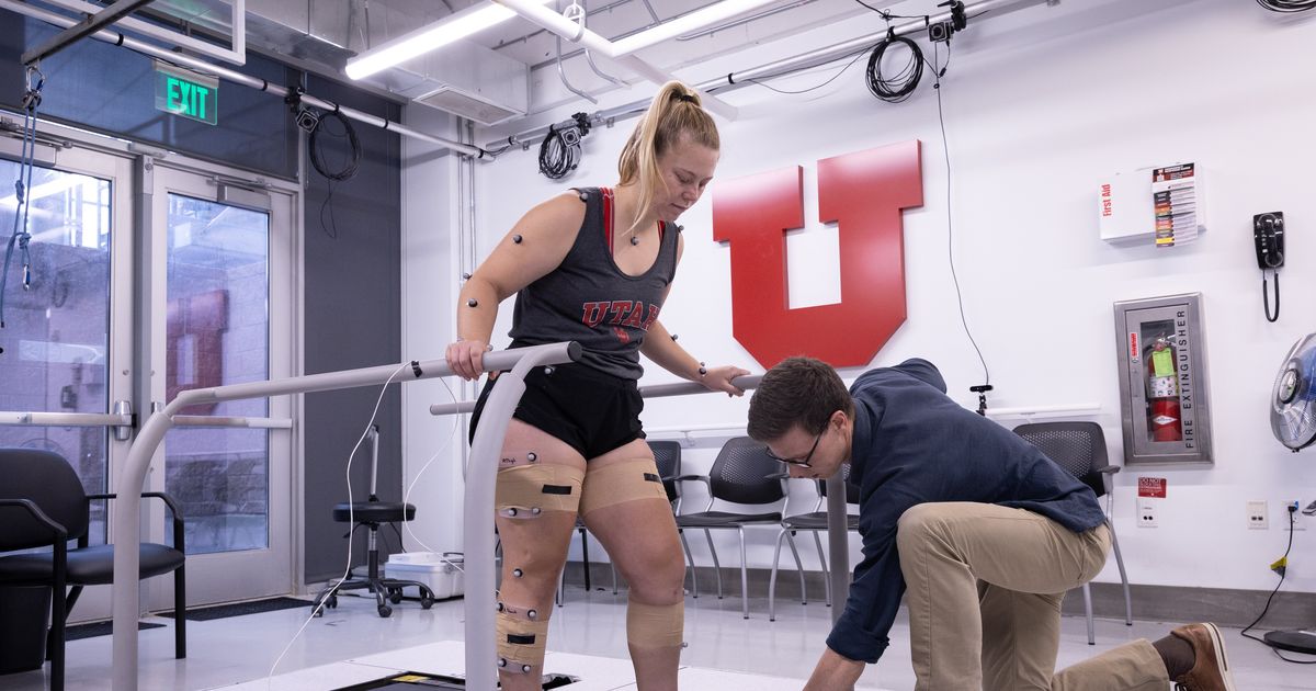 A small change in how you walk may help reduce knee pain