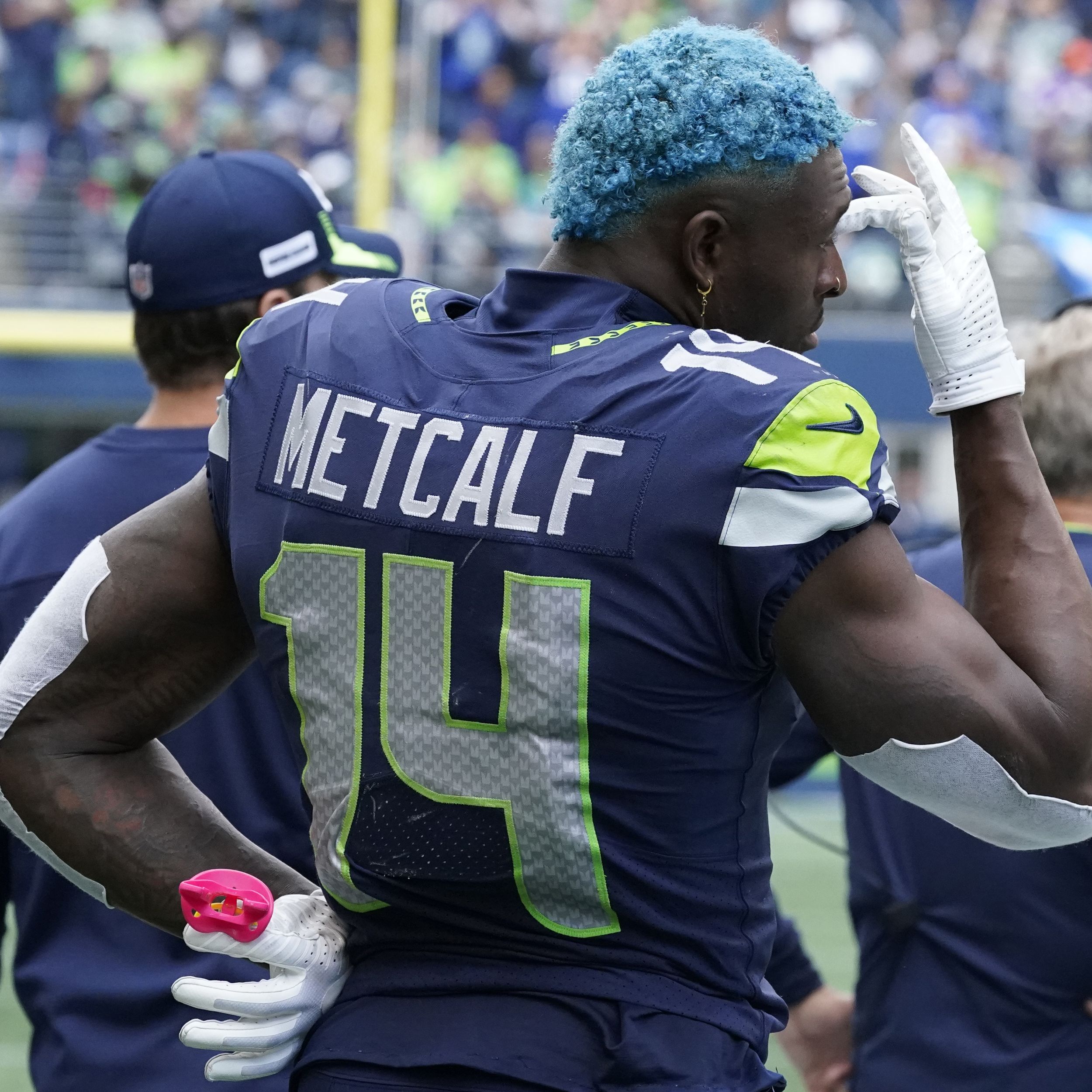 Seahawks WR DK Metcalf Ruled Out With Knee Injury