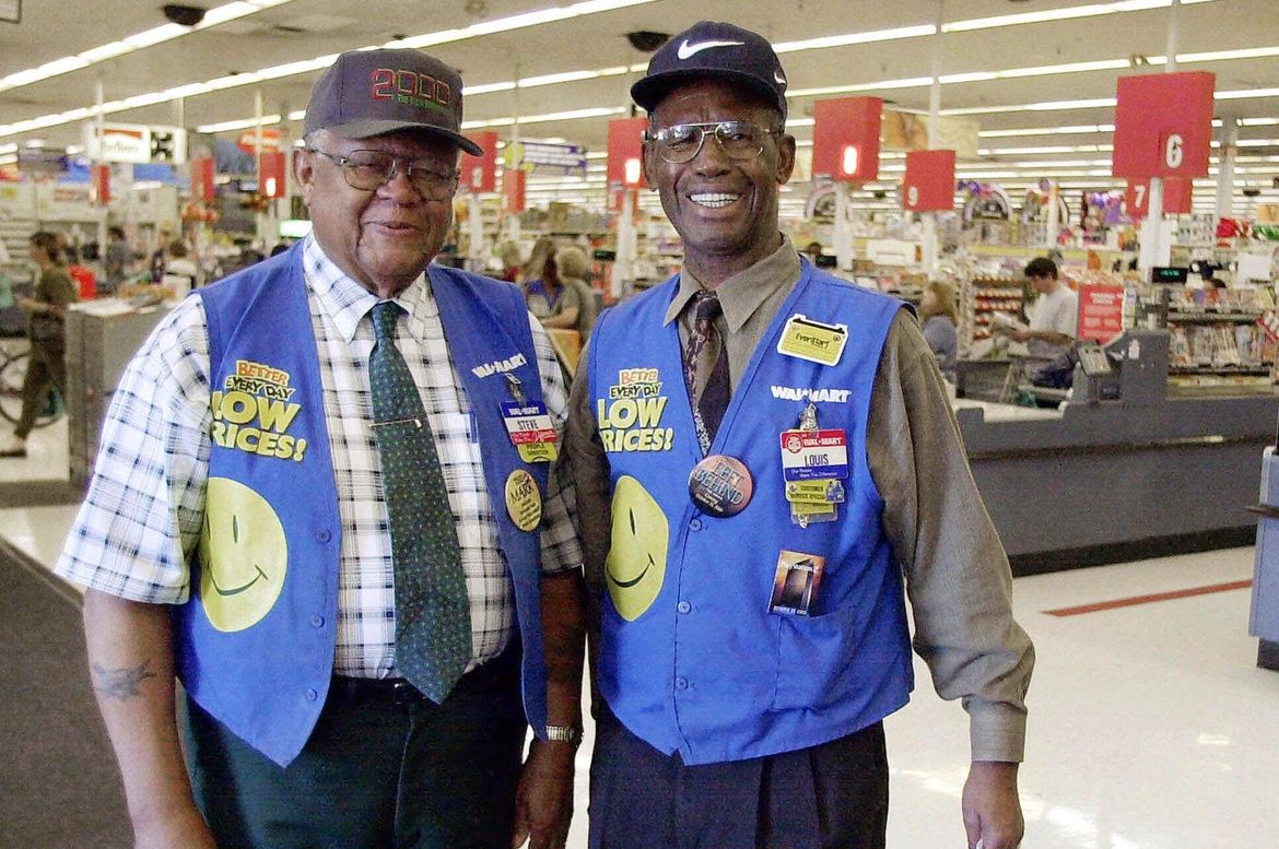 WalMart brings back greeters at the store door The SpokesmanReview