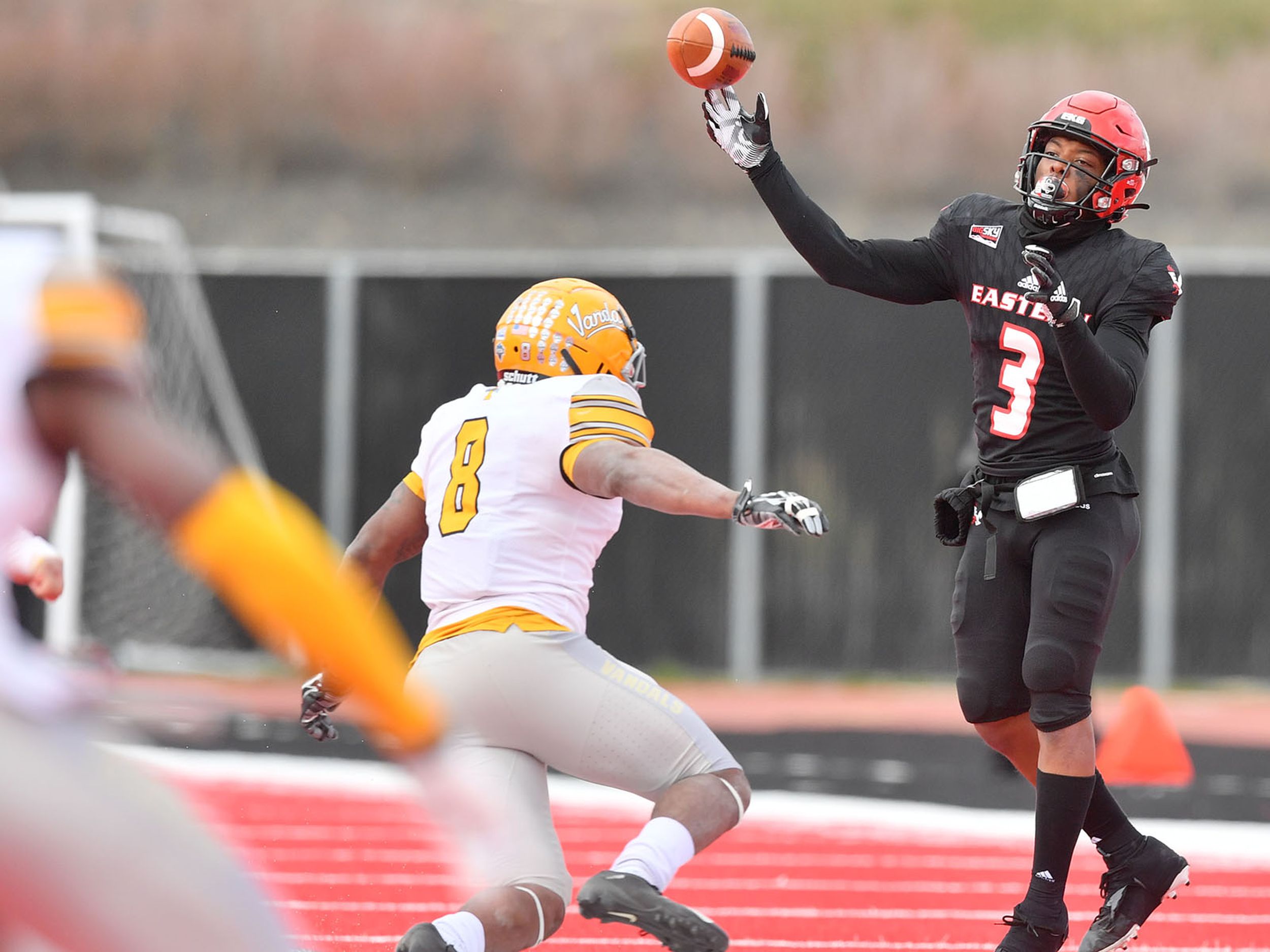 Eric Barriere's Walter Payton Award hopes could hinge on Saturday's playoff  game at North Dakota State