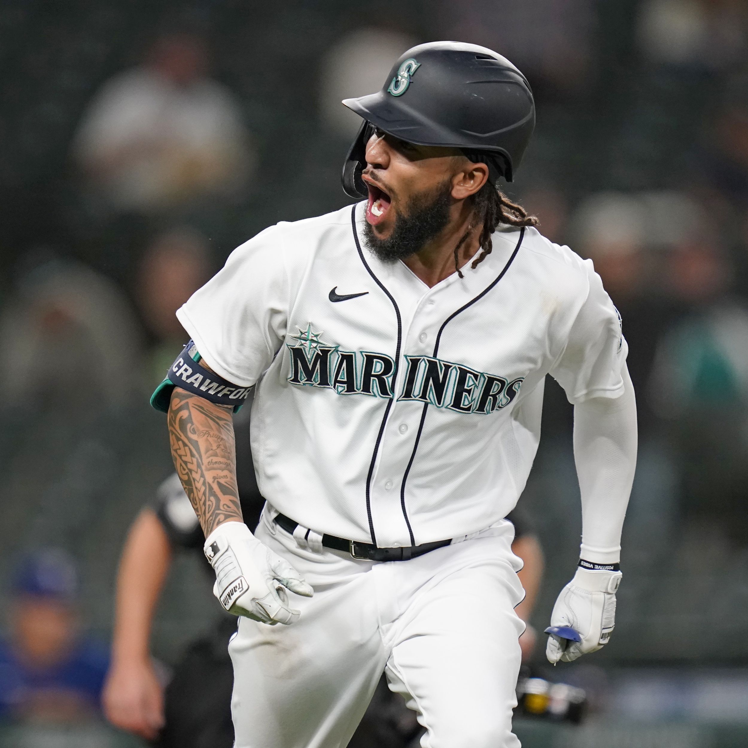 Mariners lose 2nd straight against Rangers