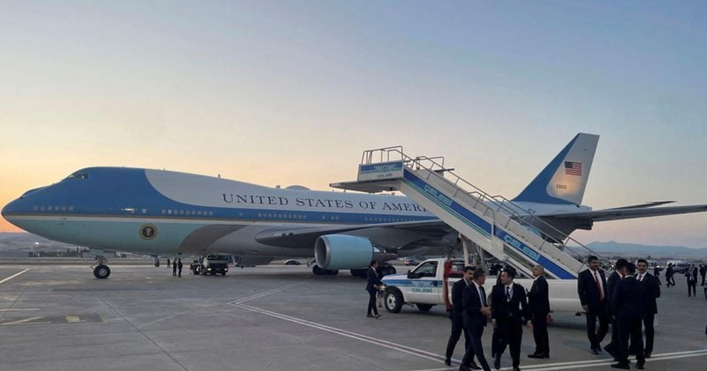 Credible missile threat led to secret aircraft switch for Trump, source says