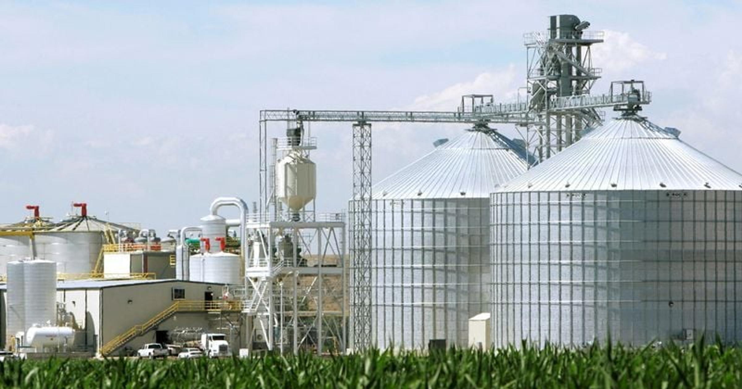 EPA grants 1.76 billion biofuel exemptions, weighs shifting obligations to larger refiners