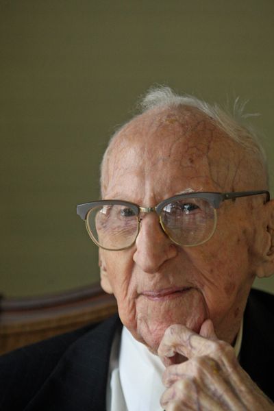 114 year old Walter Breuning, world's oldest man (Michael Albans / Fr35247 Ap)