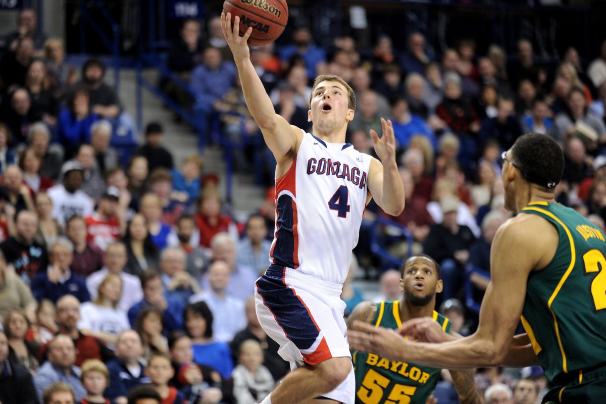 Kevin Pangos goes up for a layup during the second half. The sophomore finished with 31 points. (Tyler Tjomsland)