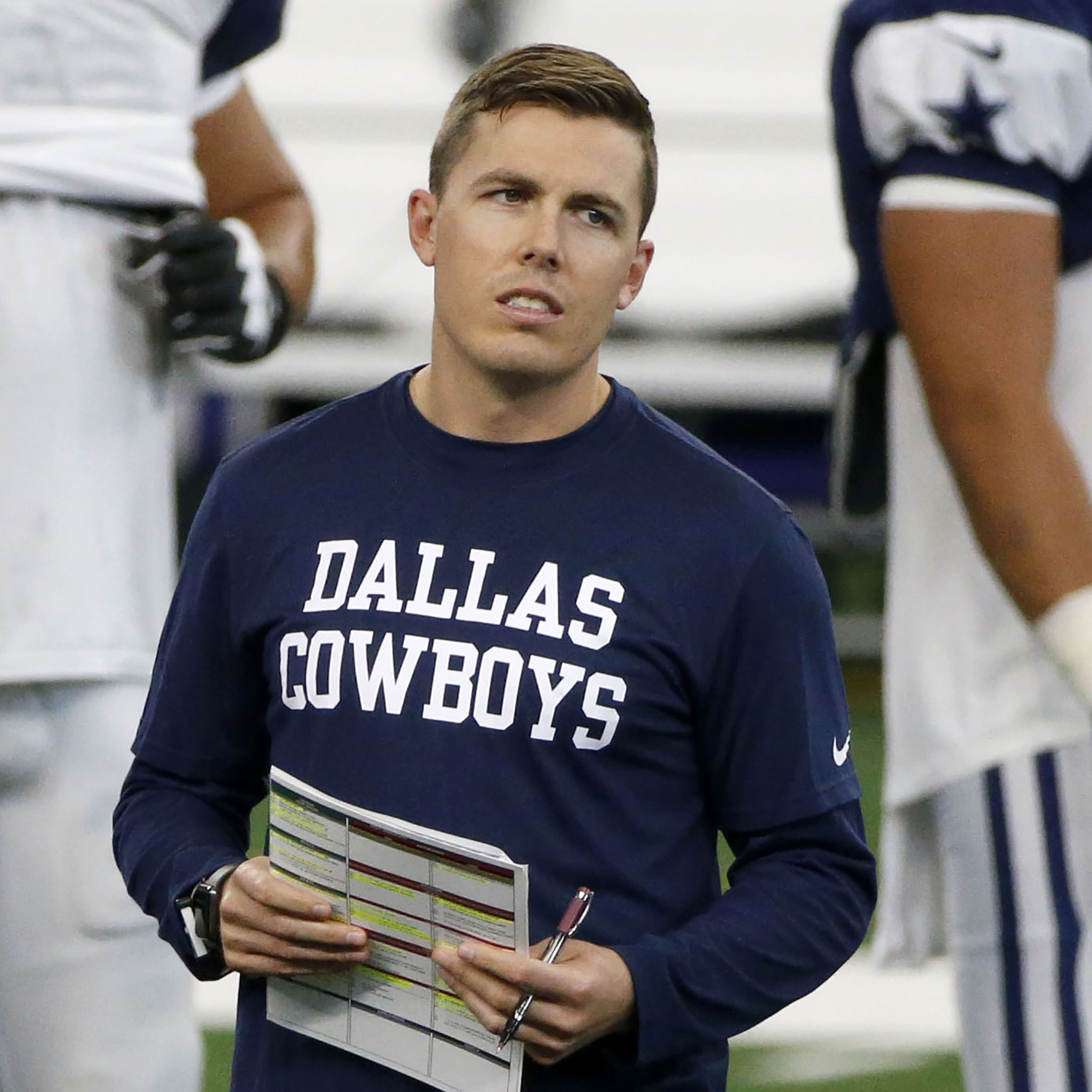 Kellen Moore ends pursuit of Boise State job, staying with Cowboys ...